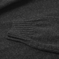 Maglione in cashmere Taimen - Pirate Black